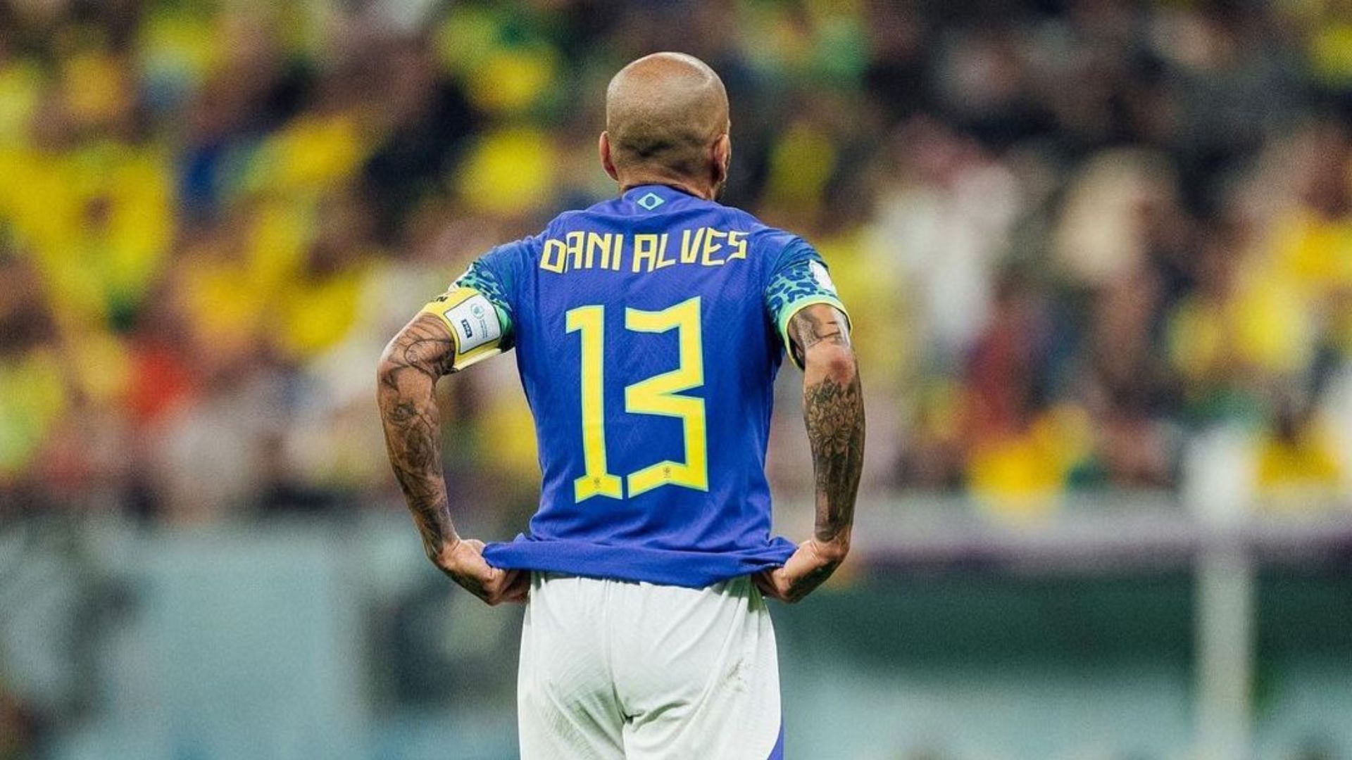 Homem posando para foto