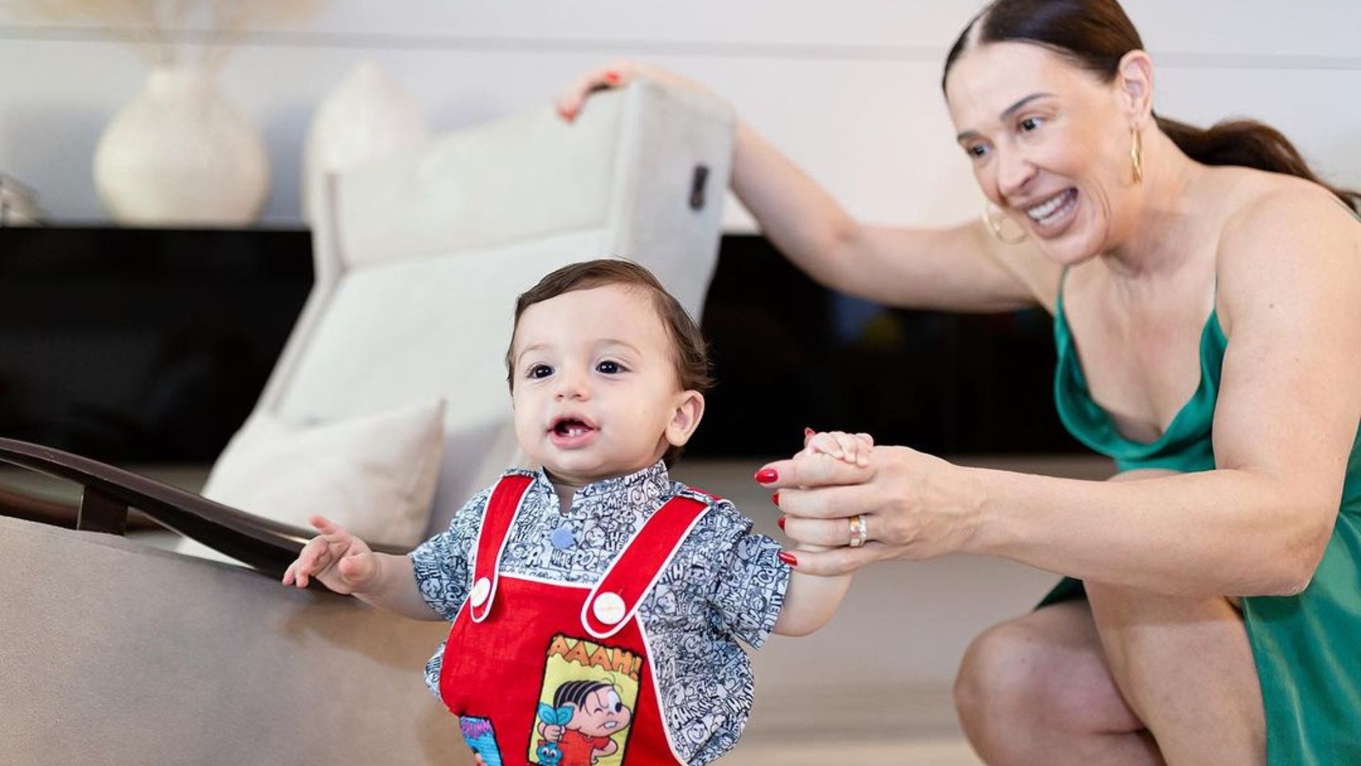 Fam&iacute;lia posando para foto 