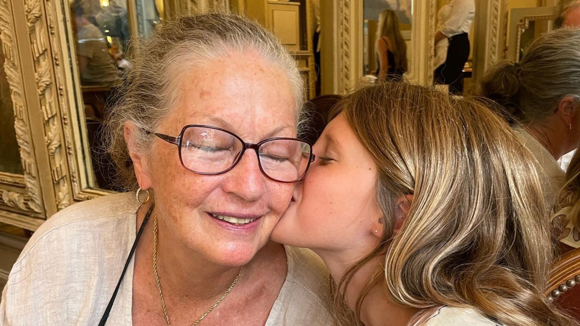 Vania Nonnenmacher e a neta, Vivian Lake