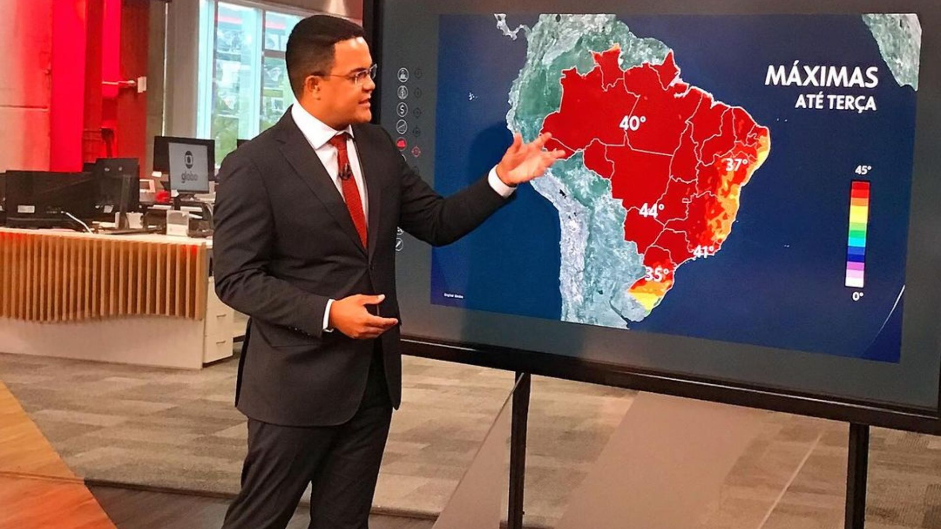 Jornalista Marcelo Pereira