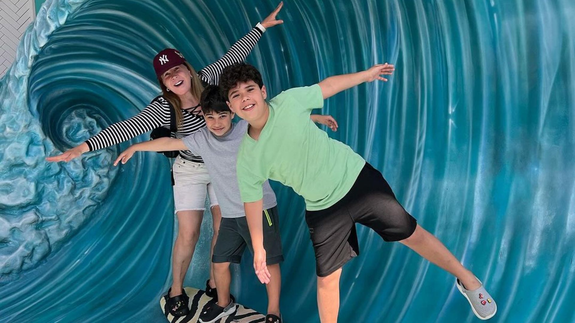 Zilu Godoi, Jos&eacute; Marcus e Jo&atilde;o Francisco, seus netos e filhos de Wanessa Camargo e Marcus Buaiz