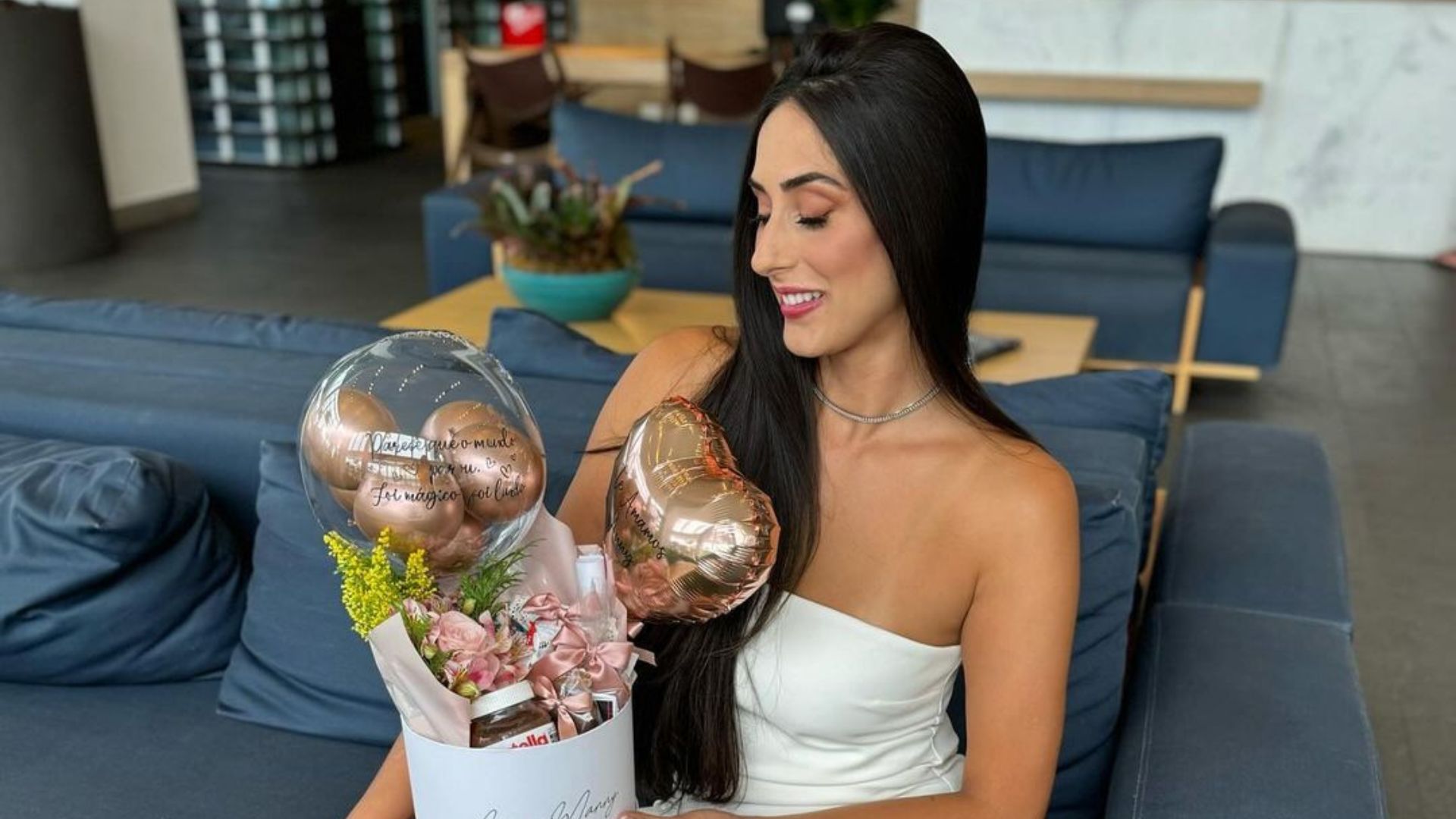 Mulher posando para foto