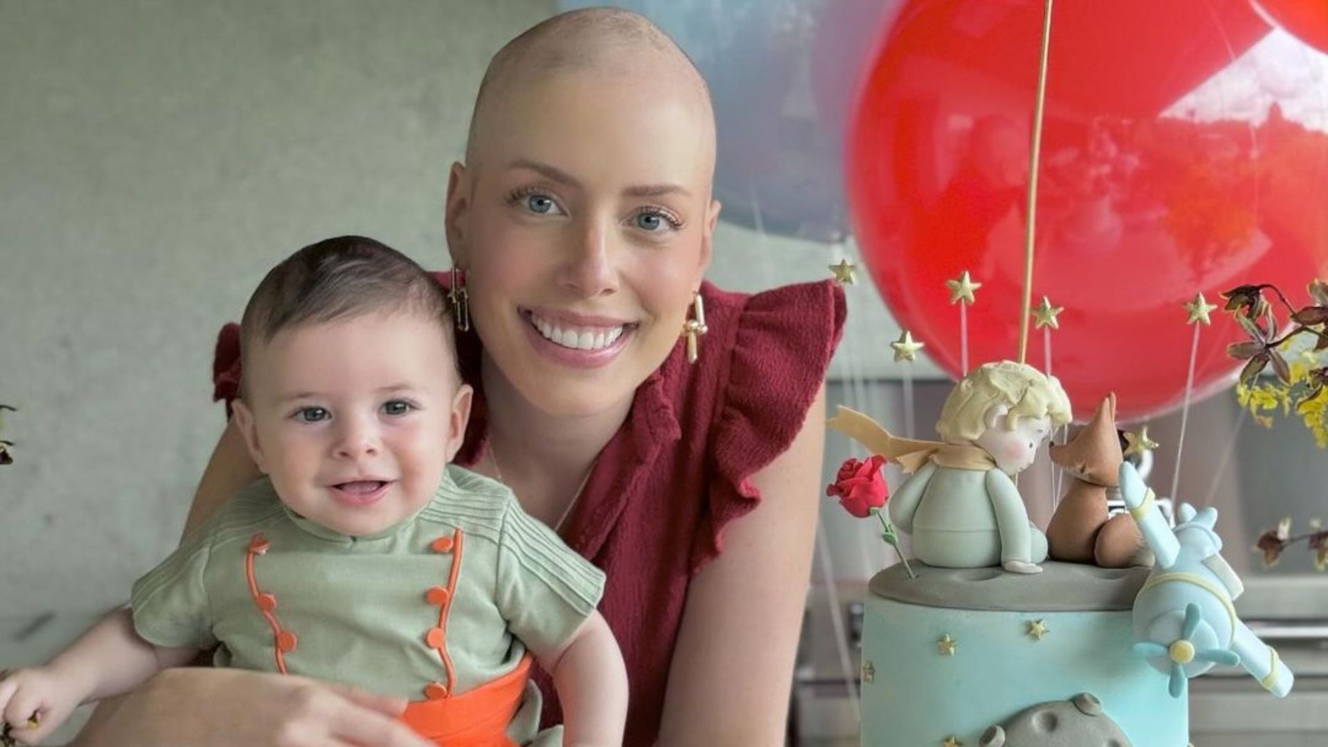 Fam&iacute;lia posando para foto 