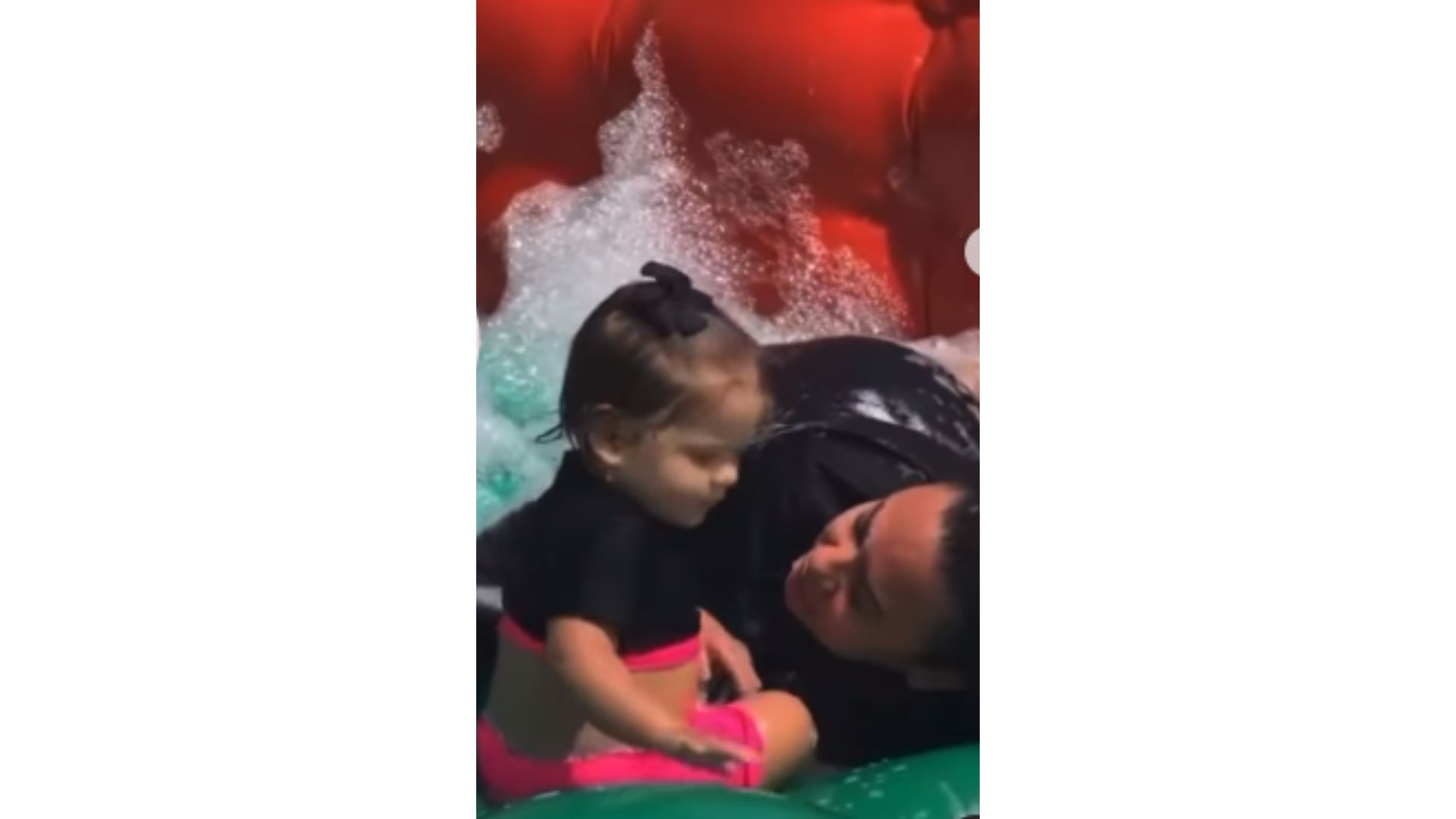 Maria Flor bateu na bab&aacute;