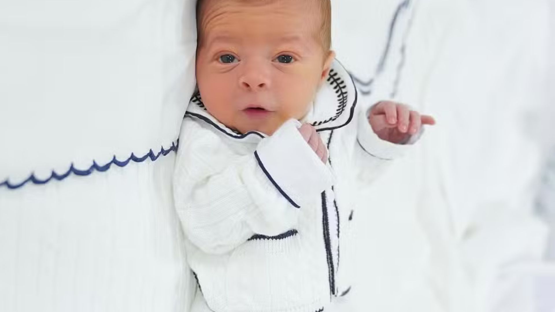 Beb&ecirc; pousando para foto