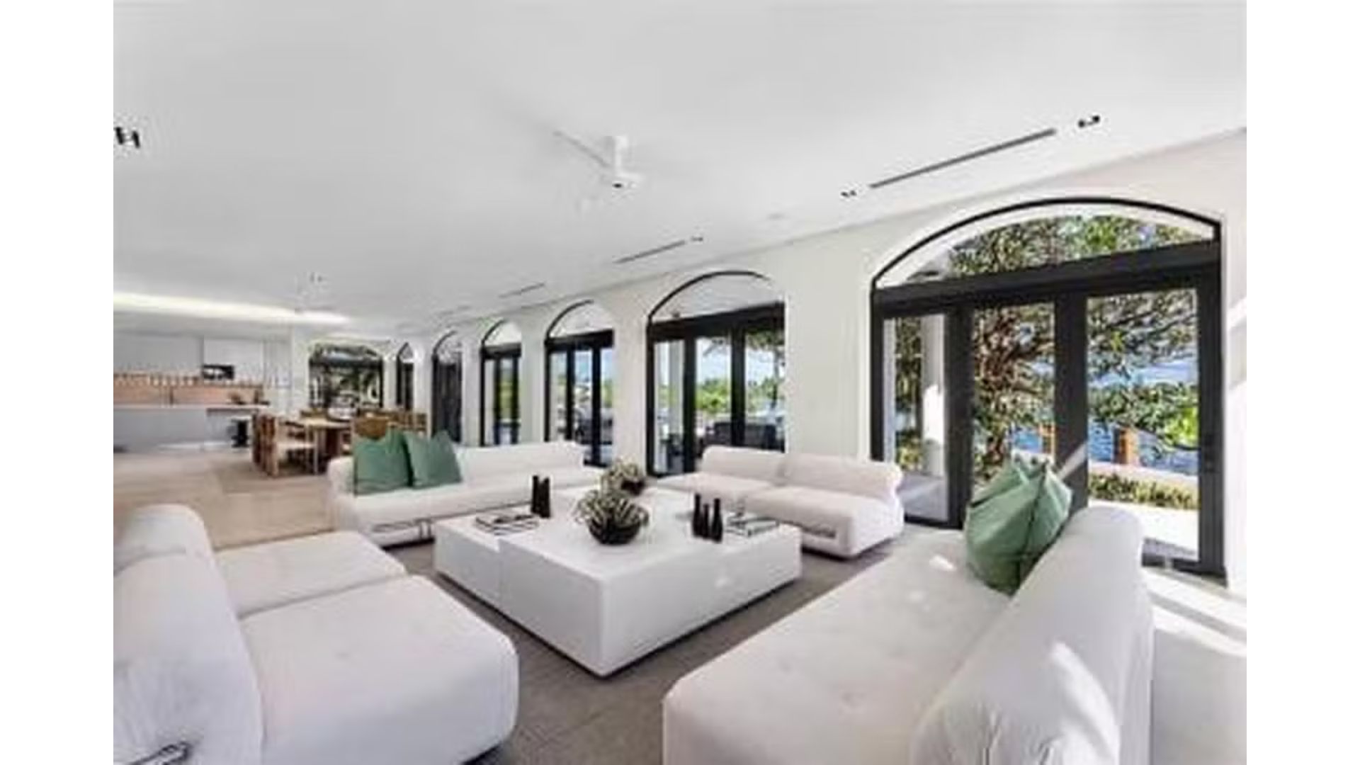 Mans&atilde;o Gusttavo Lima