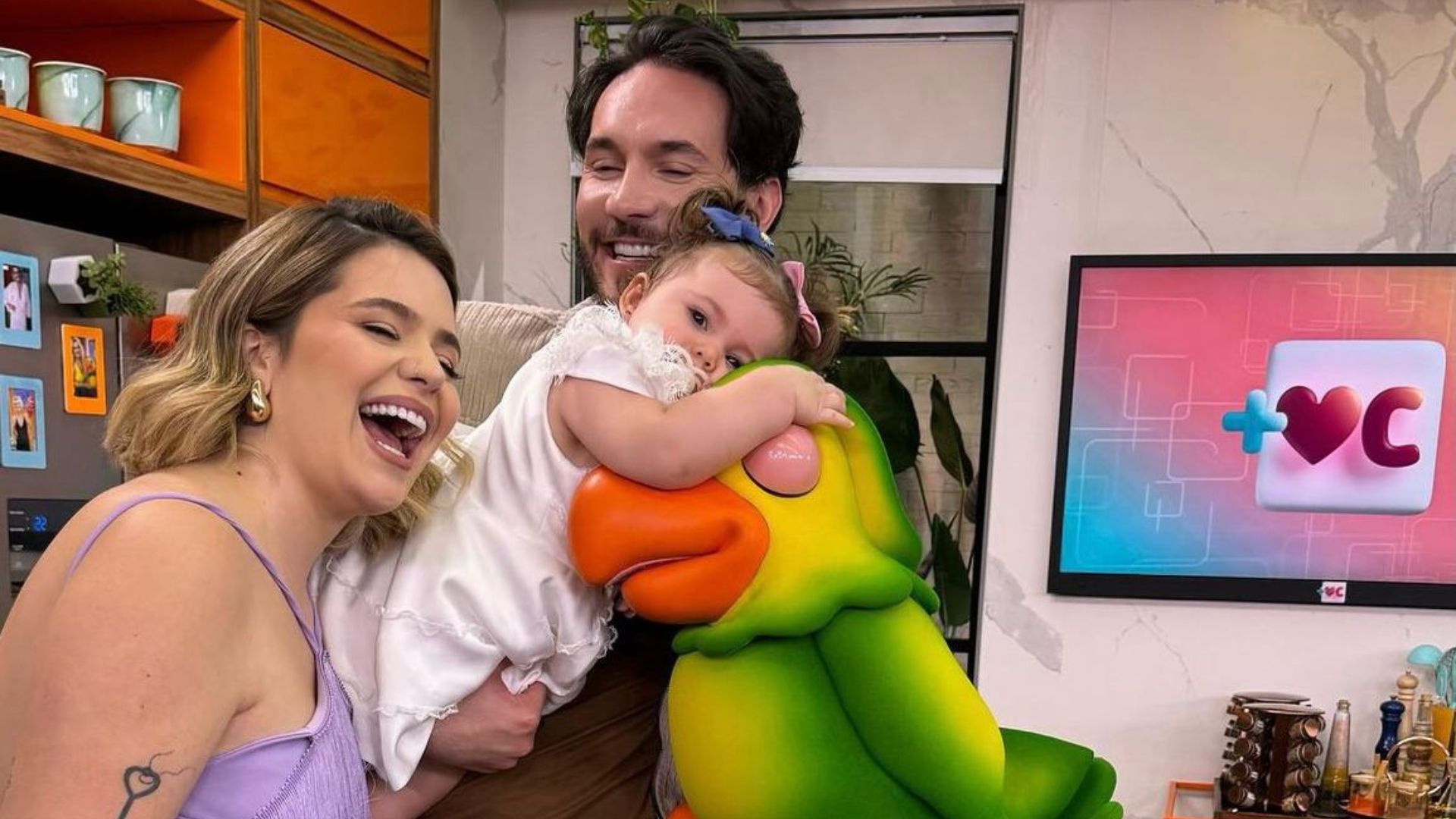 Viih Tube e Eli anunciam gravidez