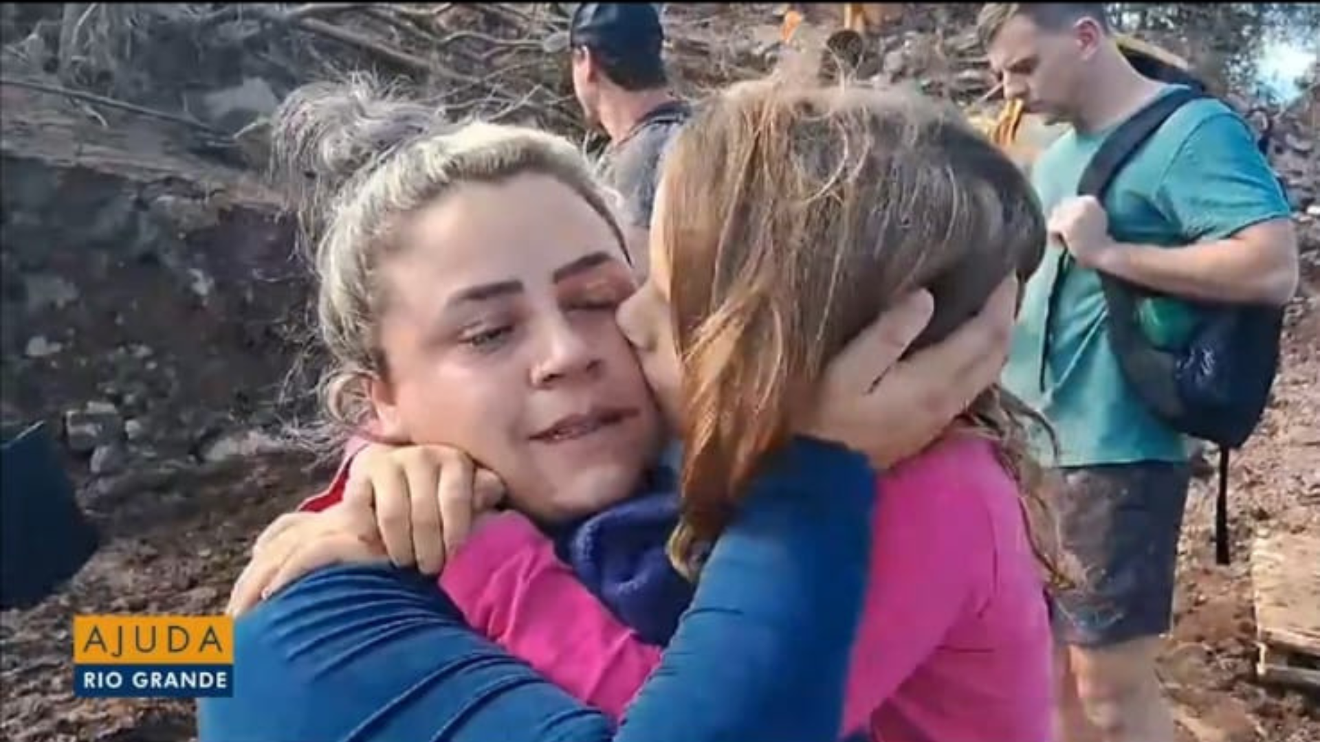 Fernanda e filha qu en&atilde;o via a 15 dias