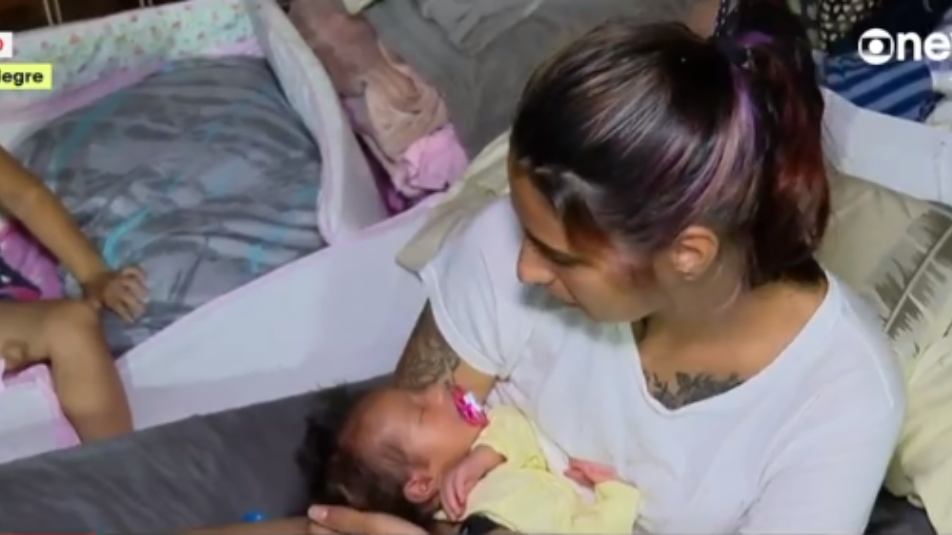 Beb&ecirc; &eacute; salva pelo pai