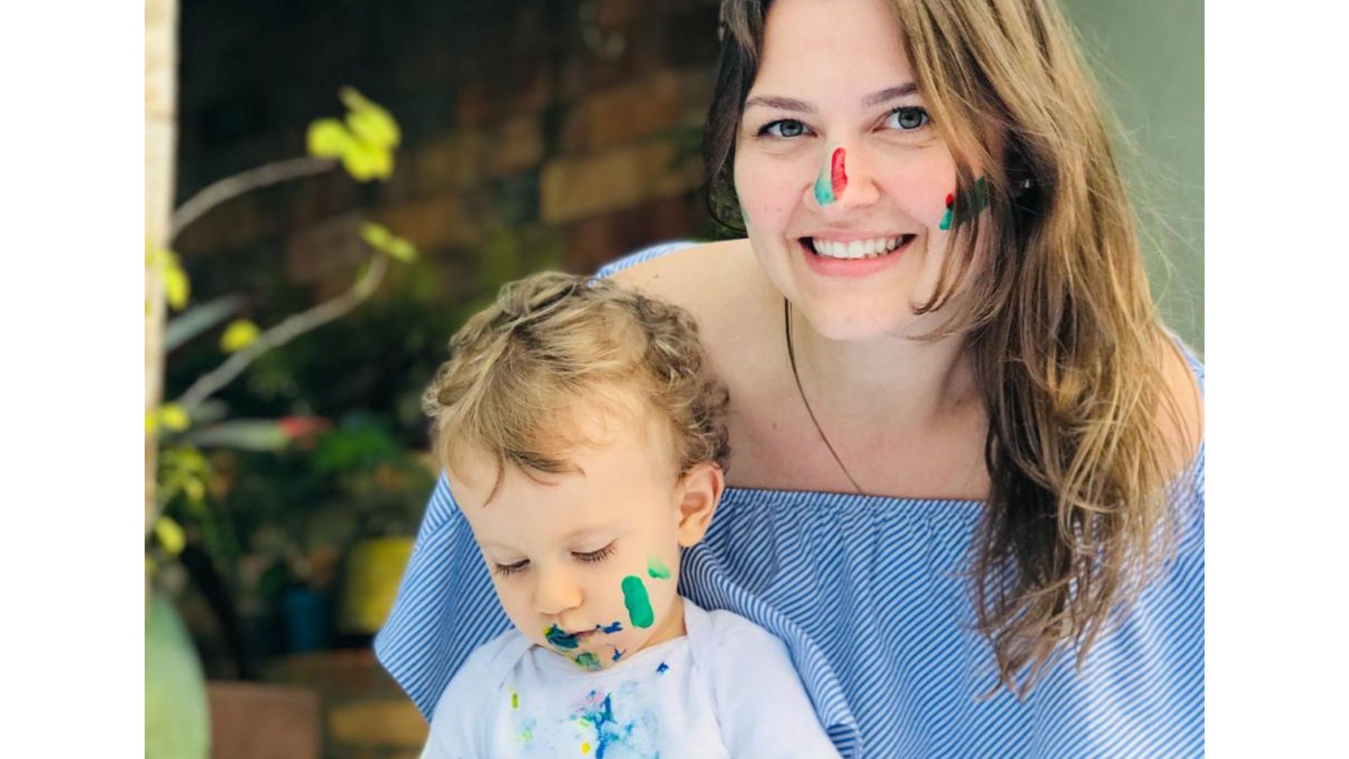 M&atilde;e e filho pintados