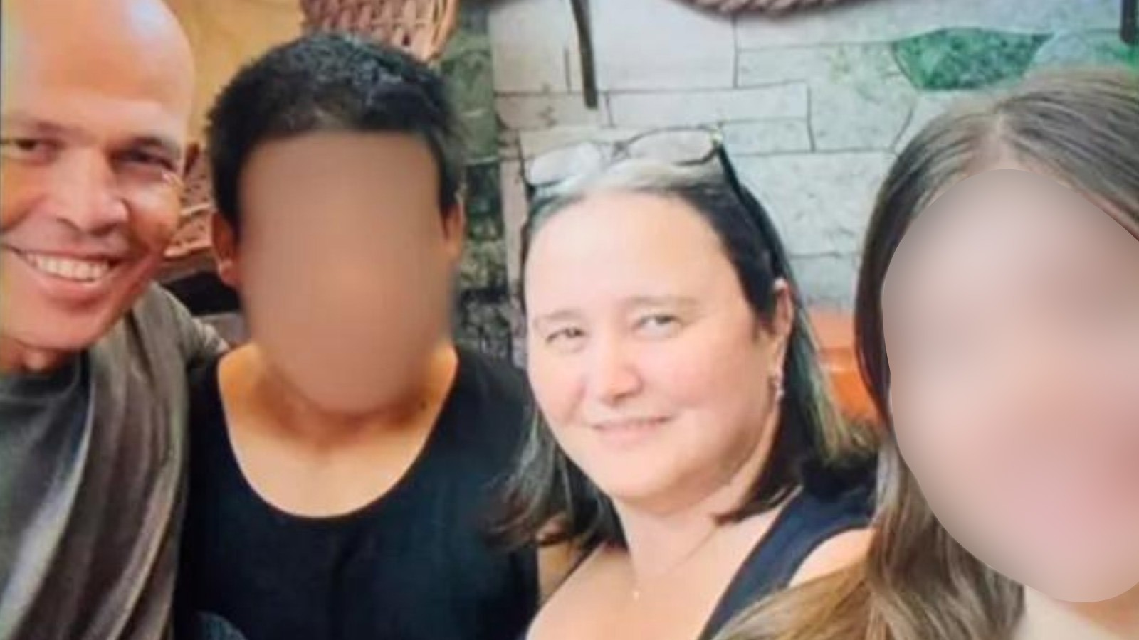 Fam&iacute;lia morta