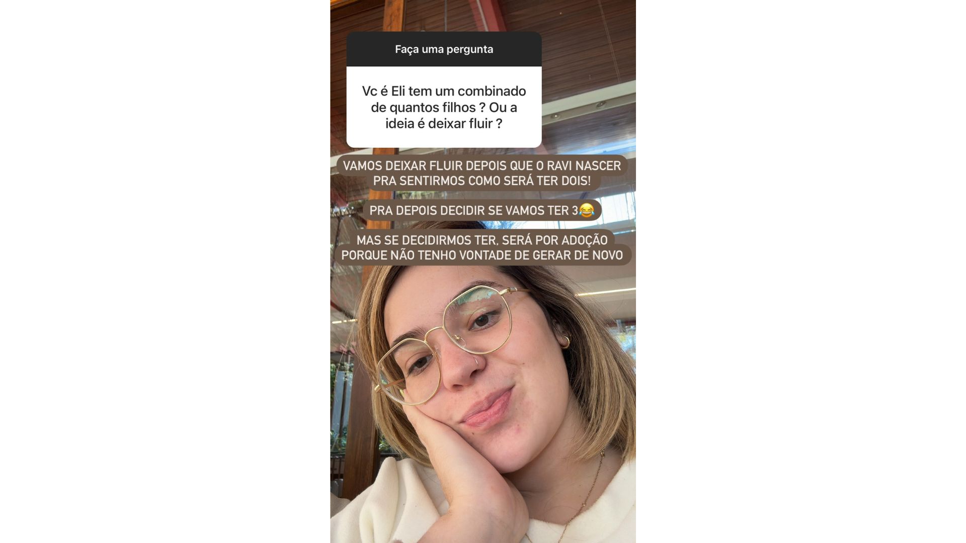 ViihTube respondendo pergunta sobre quais os pr&oacute;ximos passos ap&oacute;s nascimento de Ravi