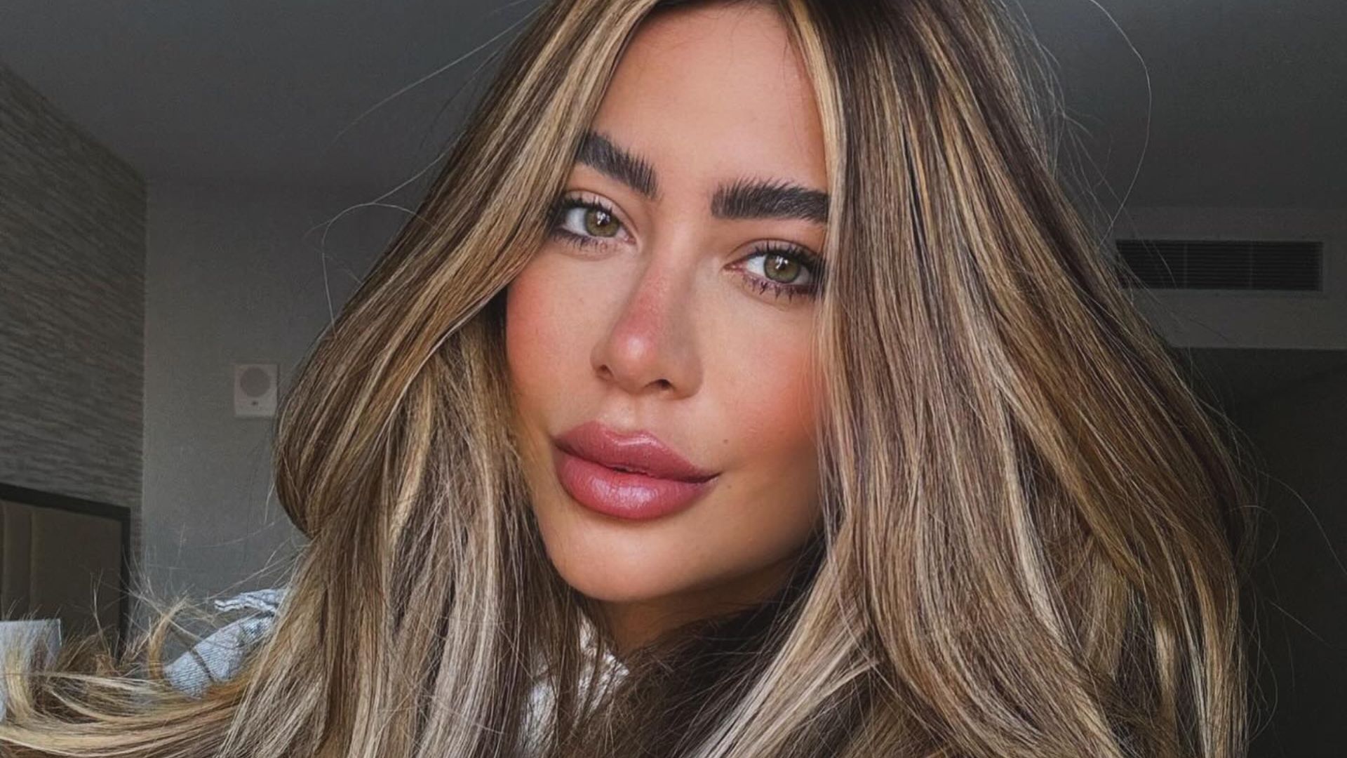 Irm&atilde; de Neymar, Rafaella Santos