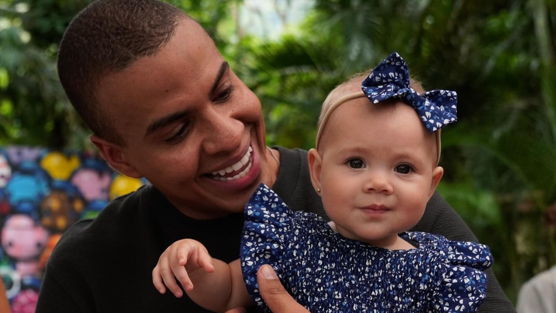 Thiago Oliveira e filha Ella
