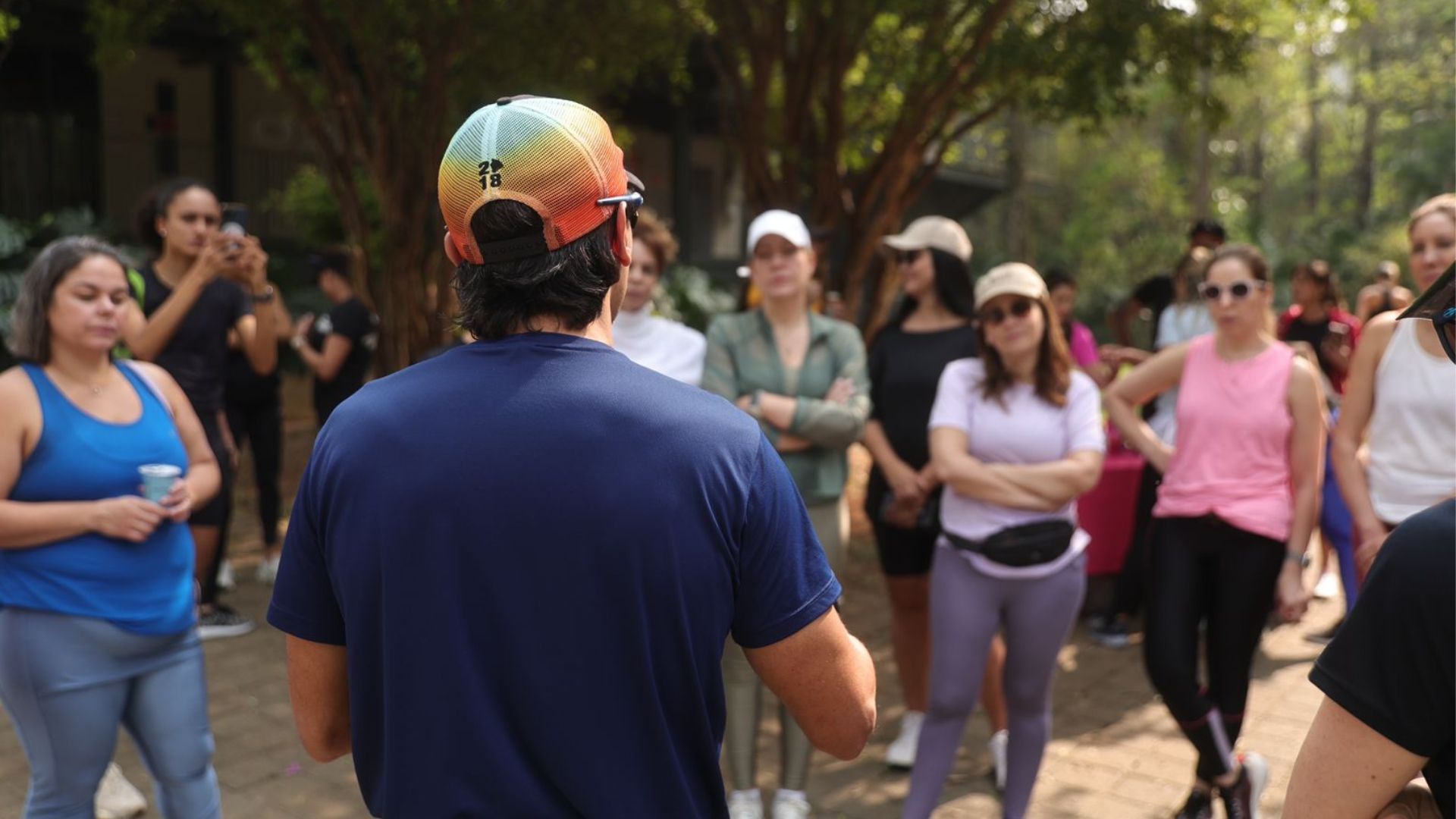 M&atilde;es em movimento