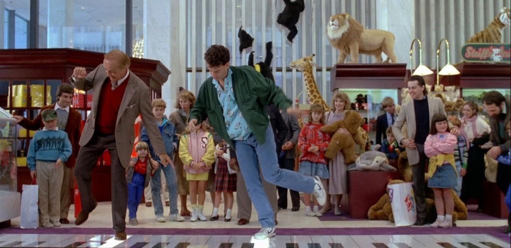 Tom Hanks em cena do filme "Quero Ser Grande", na loja FAO Schwarz