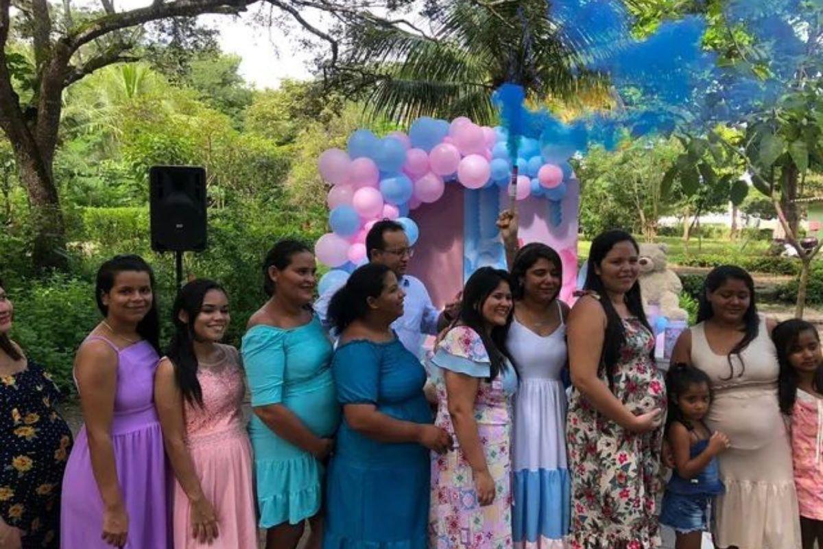 Gestantes em situação de vulnerabilidade recebem chá revelação coletivo (Foto: Divulgação)