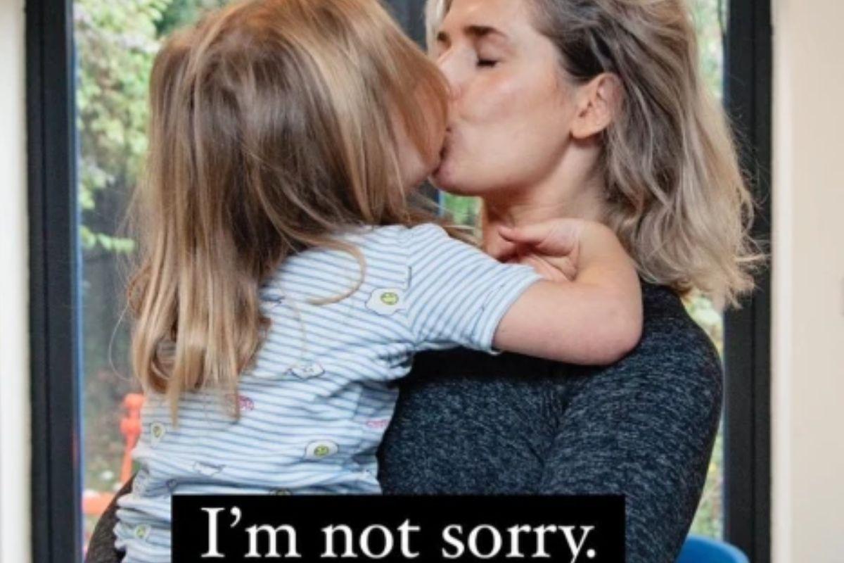 Mãe deixa emprego após chefe não deixar ela sair mais cedo para buscar a filha