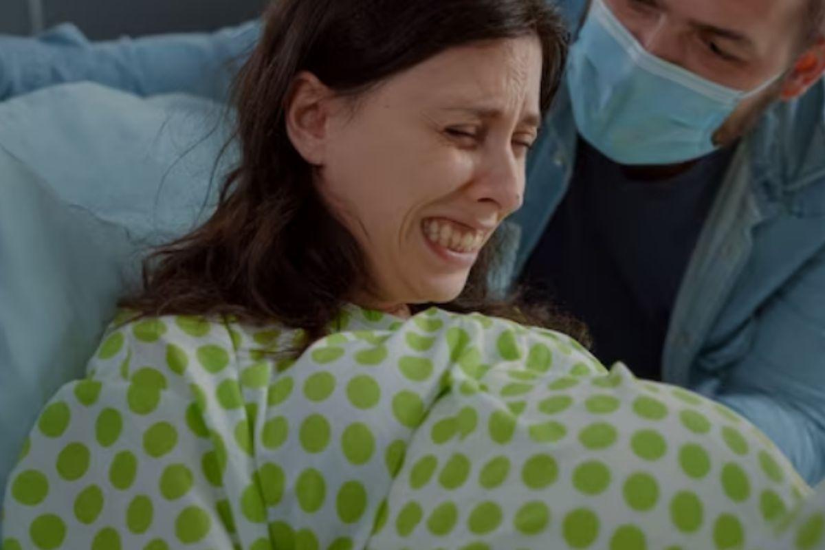 O medo da dor no parto normal assusta a gestantes que não conhecem as possibilidades de medicamentos