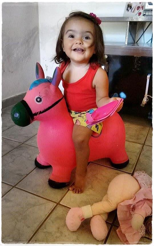 Nicolly, 1 ano, filha de Ana Paula e Ezequiel