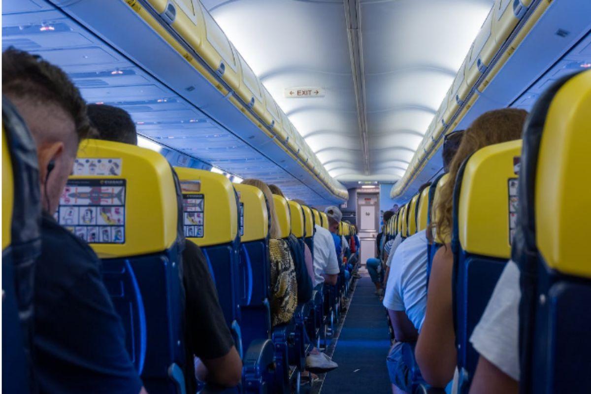 Pai se revolta com problema em assentos