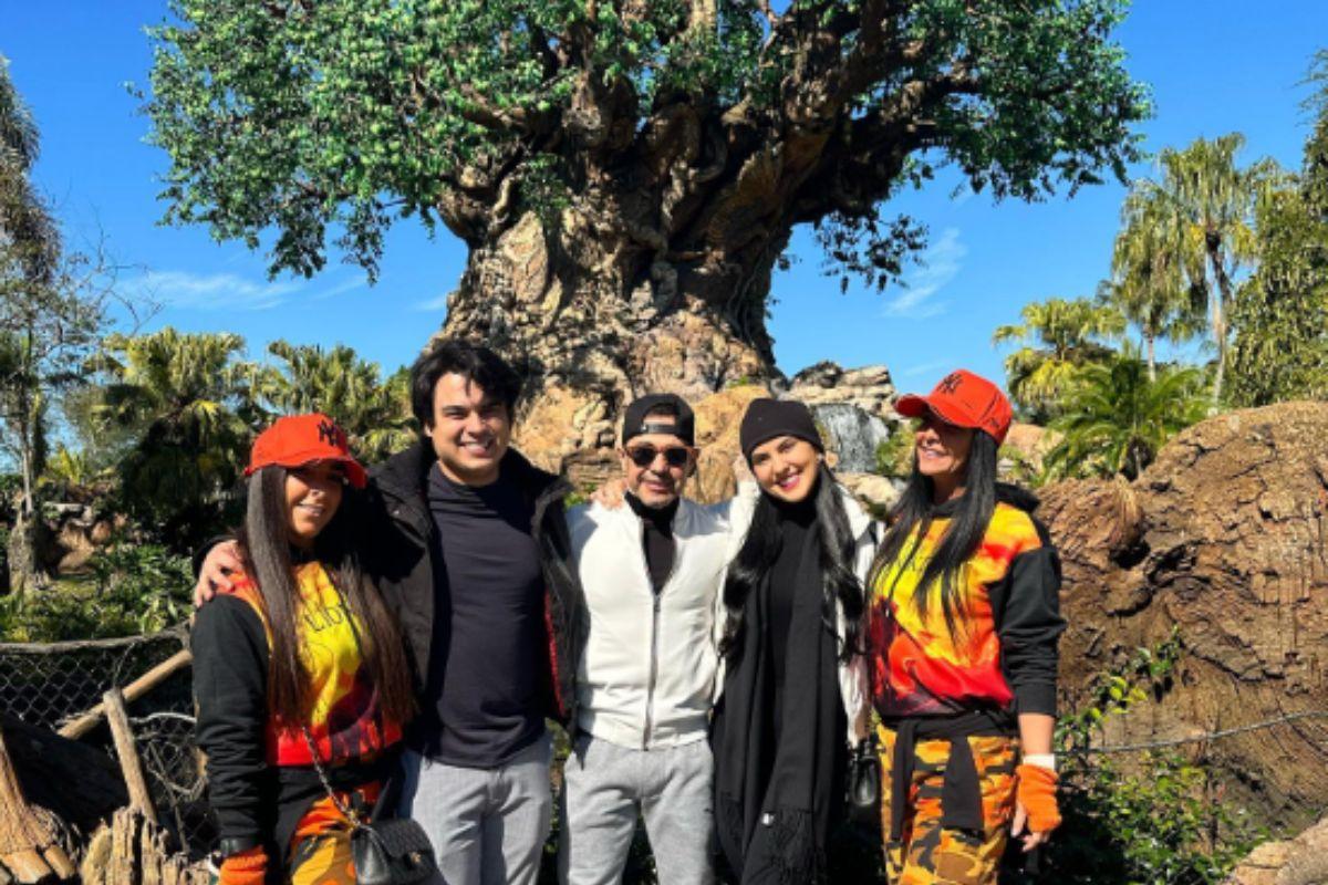 Zezé Di Camargo comemora aniversário do filho