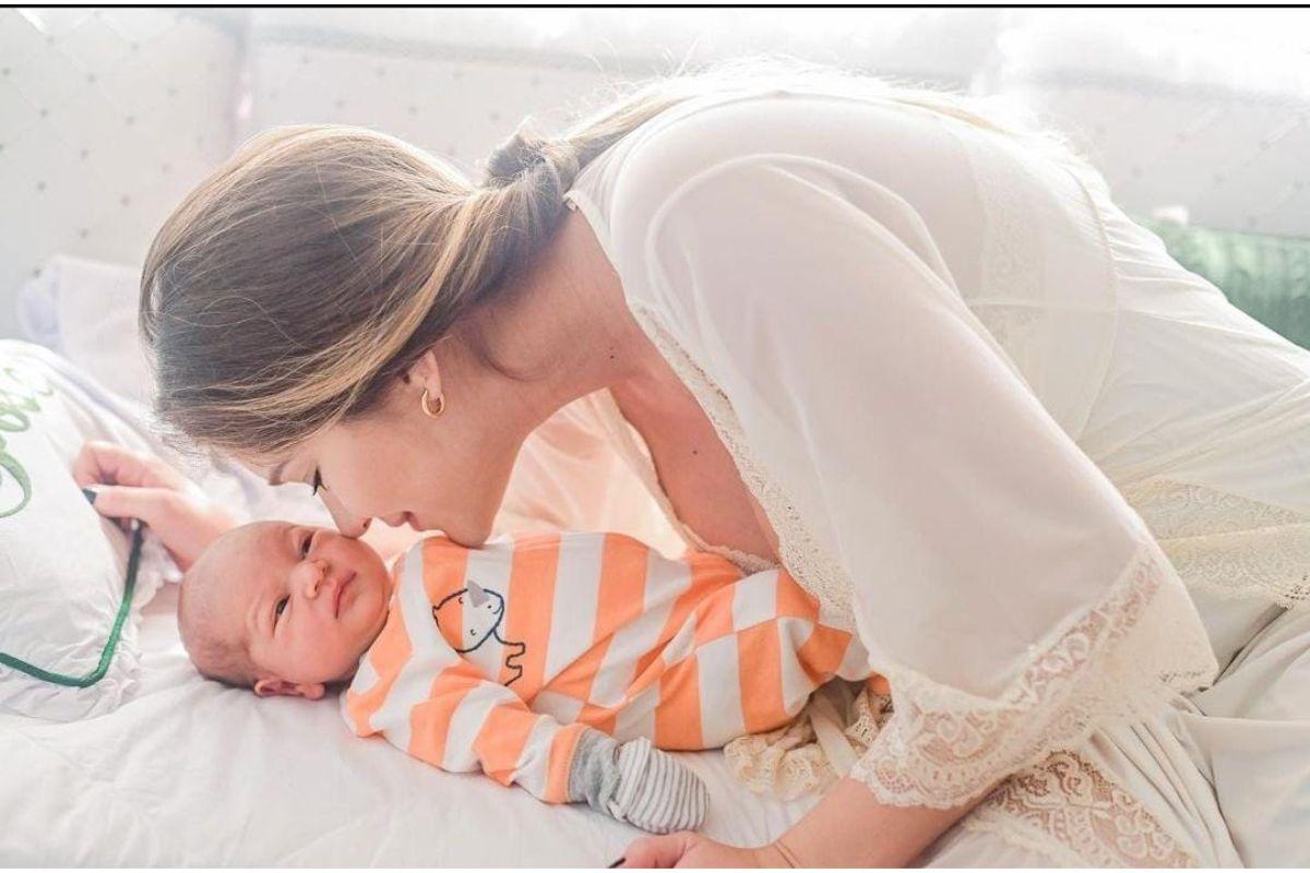 Lyandra e seu filho, José