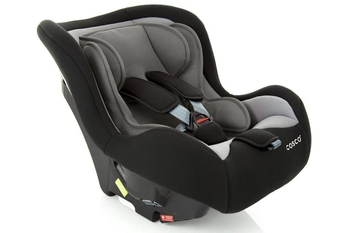 Cadeirinha para carro Simple Safe, da Cosco