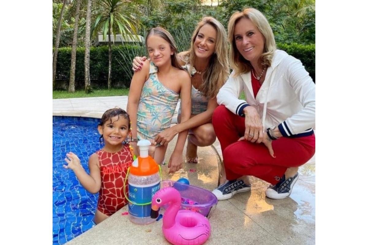 A menina deixou um recado especial para a primeira esposa do pai