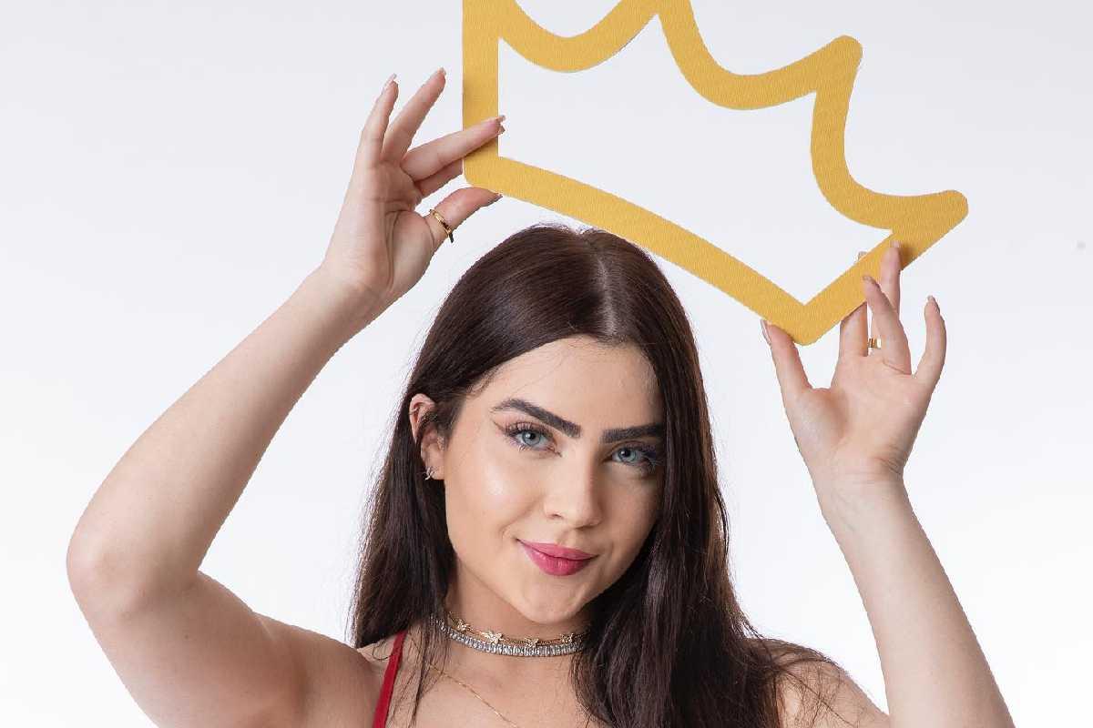 Jade Picon disse que gostaria de ver o pai e saber se ele está orgulhoso da participação dela no BBB 22
