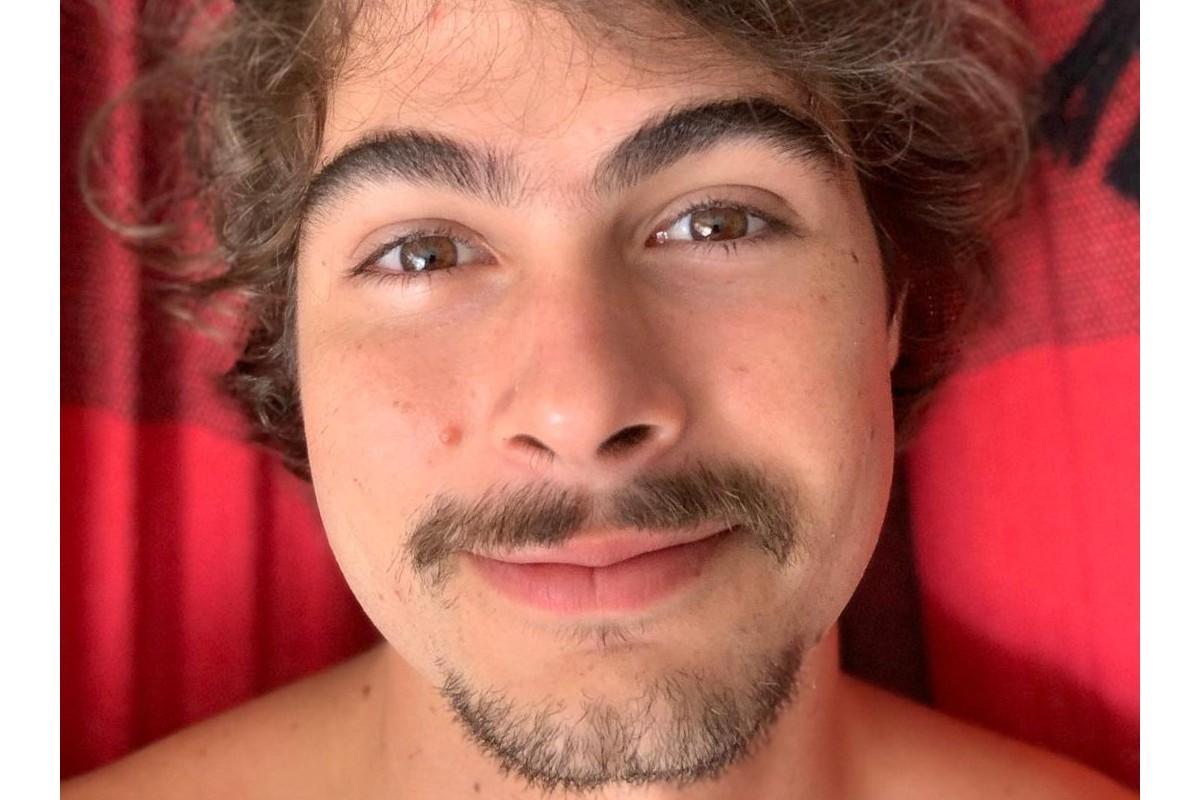 Rafa Vitti compartilhou um vídeo da filha pedindo que ele colocasse a máscara
