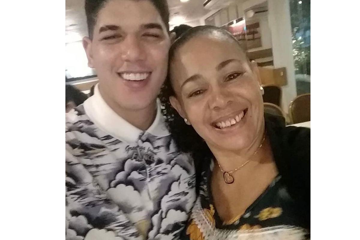 A mãe de Zé Vaqueiro diz não ter sido convidada para o casamento do filho