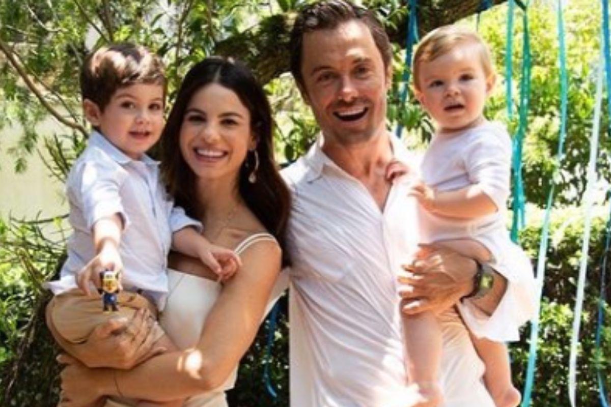 Kayky Brito comemora batizado do filho