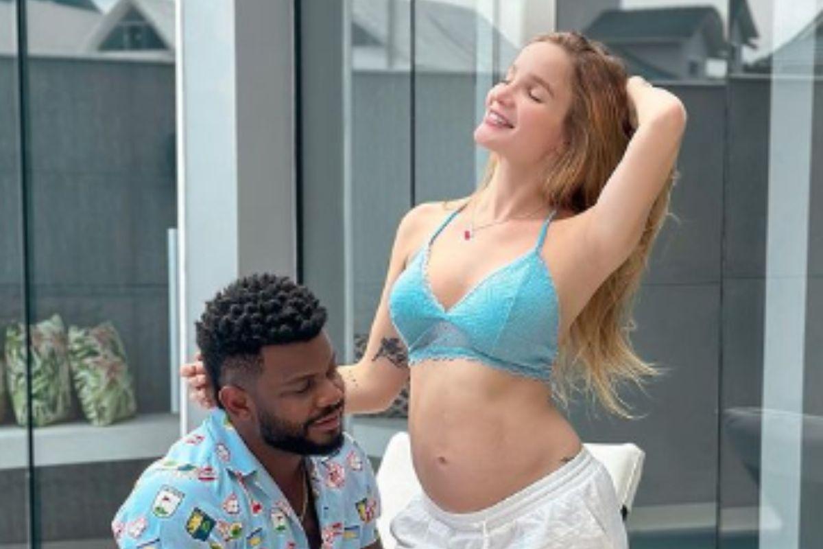 Anna Livya faz enxoval fora do Brasil