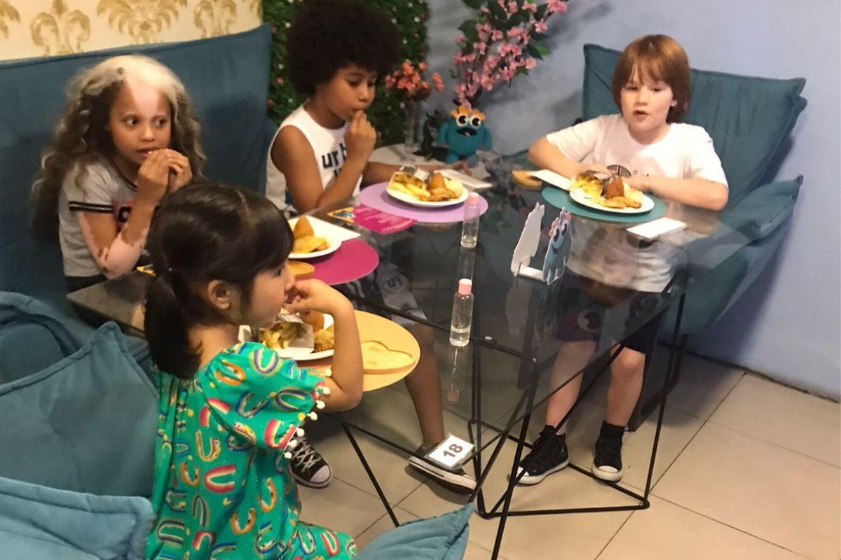 Todo mundo ganhou lanche no fim do dia!