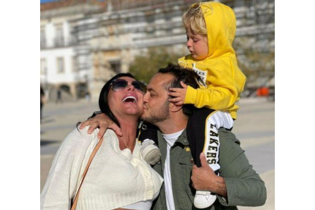 Thamy Miranda presta homenagem de aniversário para Gretchen