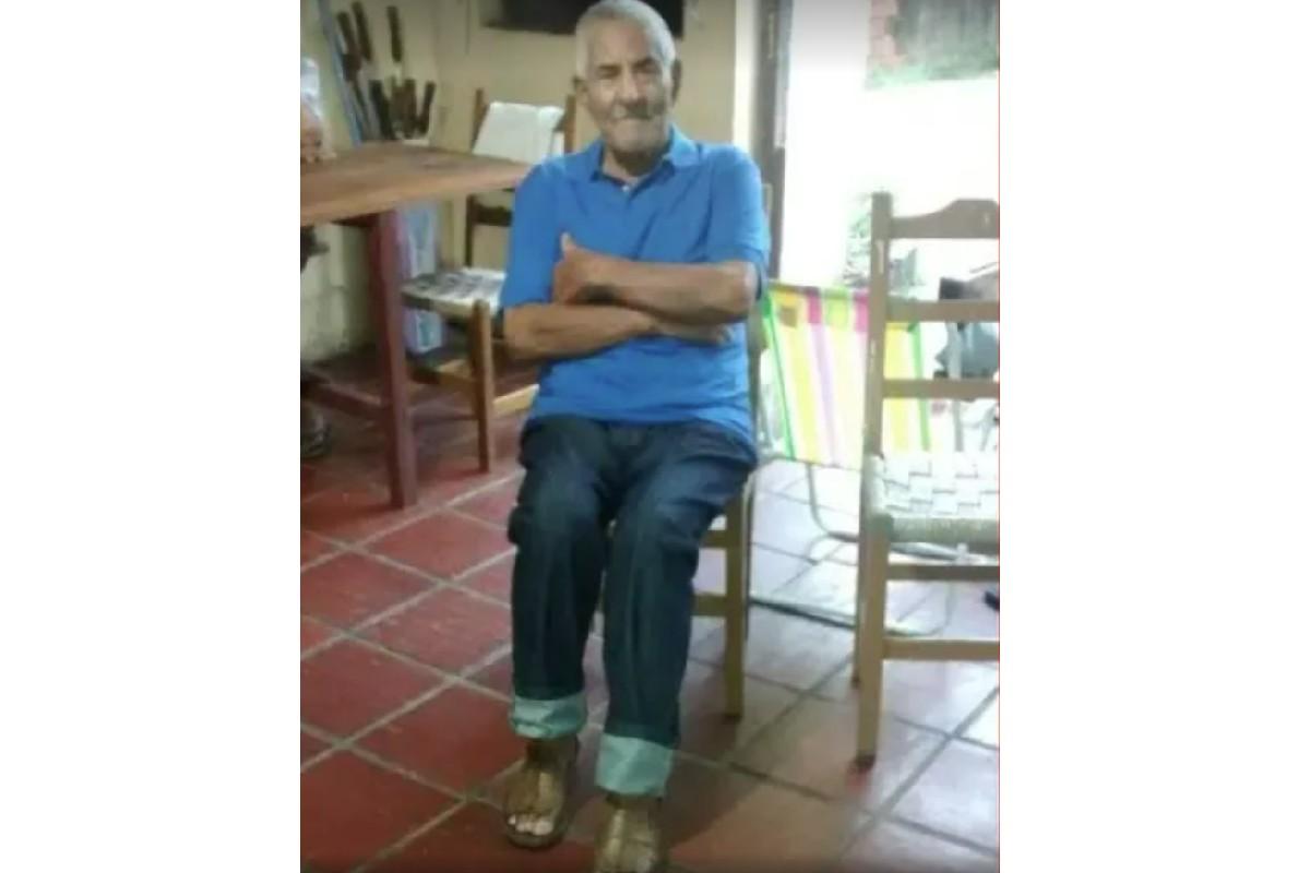 Casal de idosos esmagado por elevador