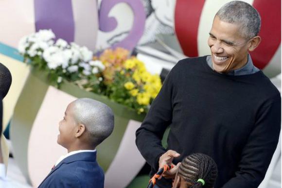 Obama conhece mini Obama