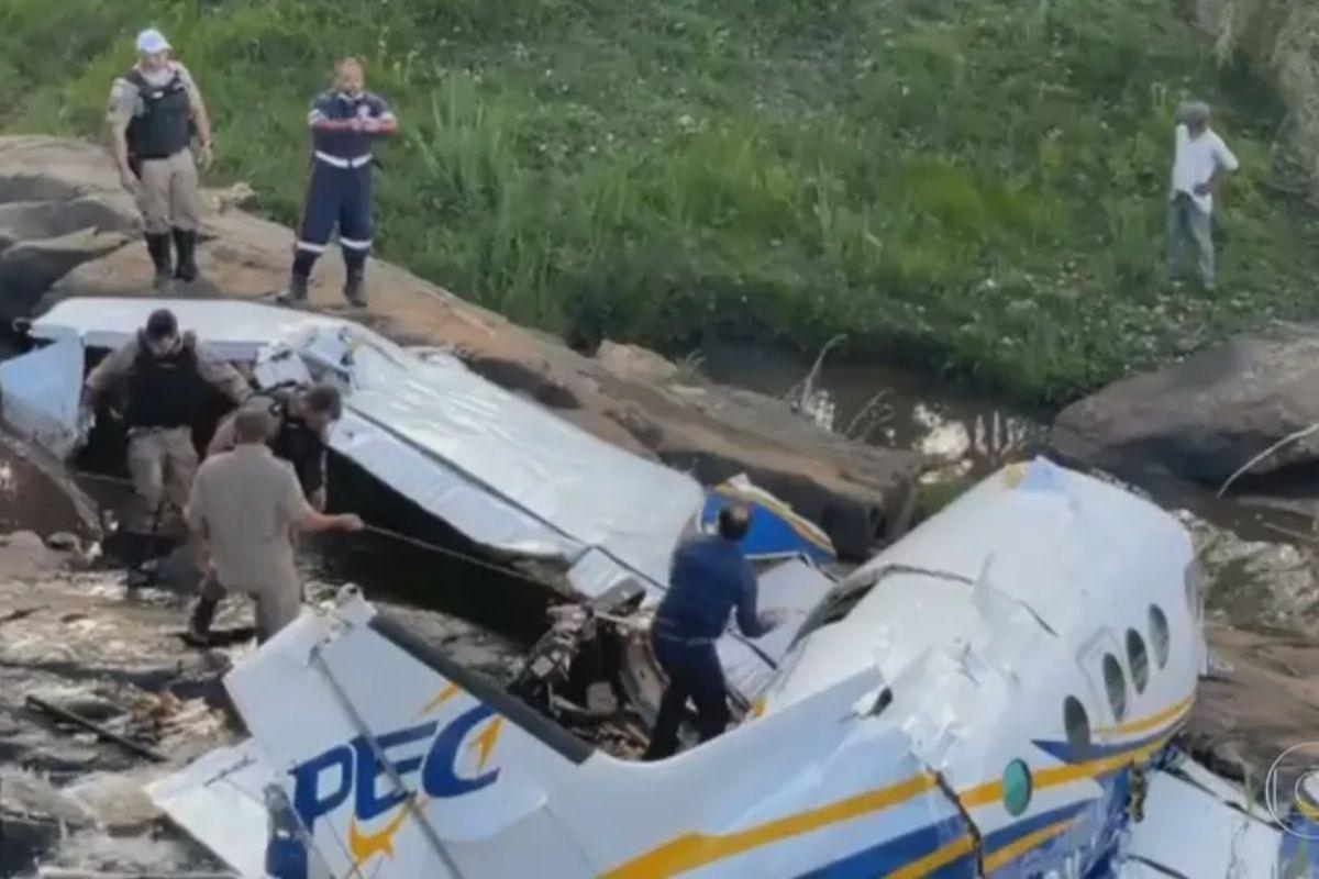 O avião caiu em Minas Gerais