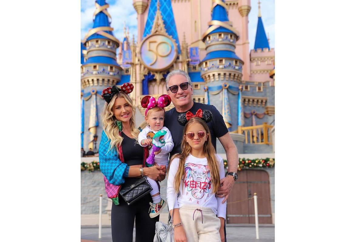 A família está aproveitando as férias