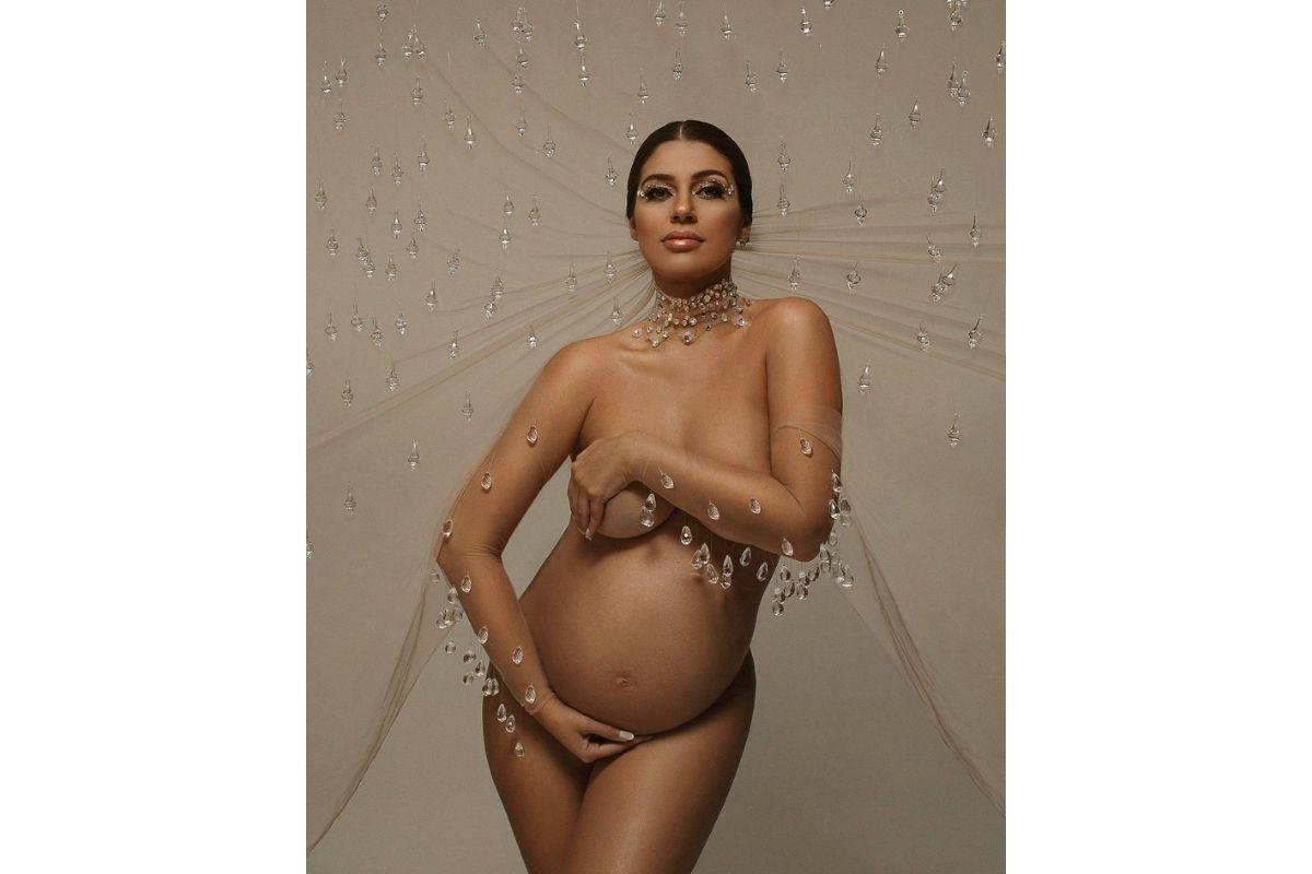 Vivian Amorim em ensaio fotográfico com 32 semanas