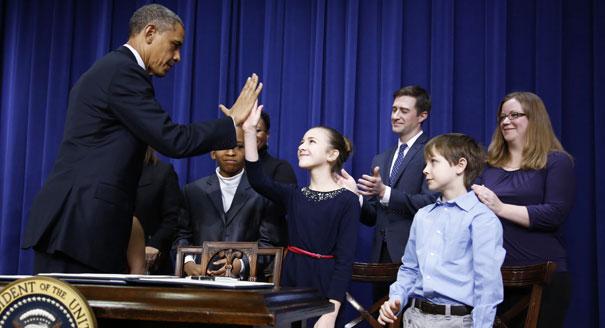 130116_obama_guns_kids