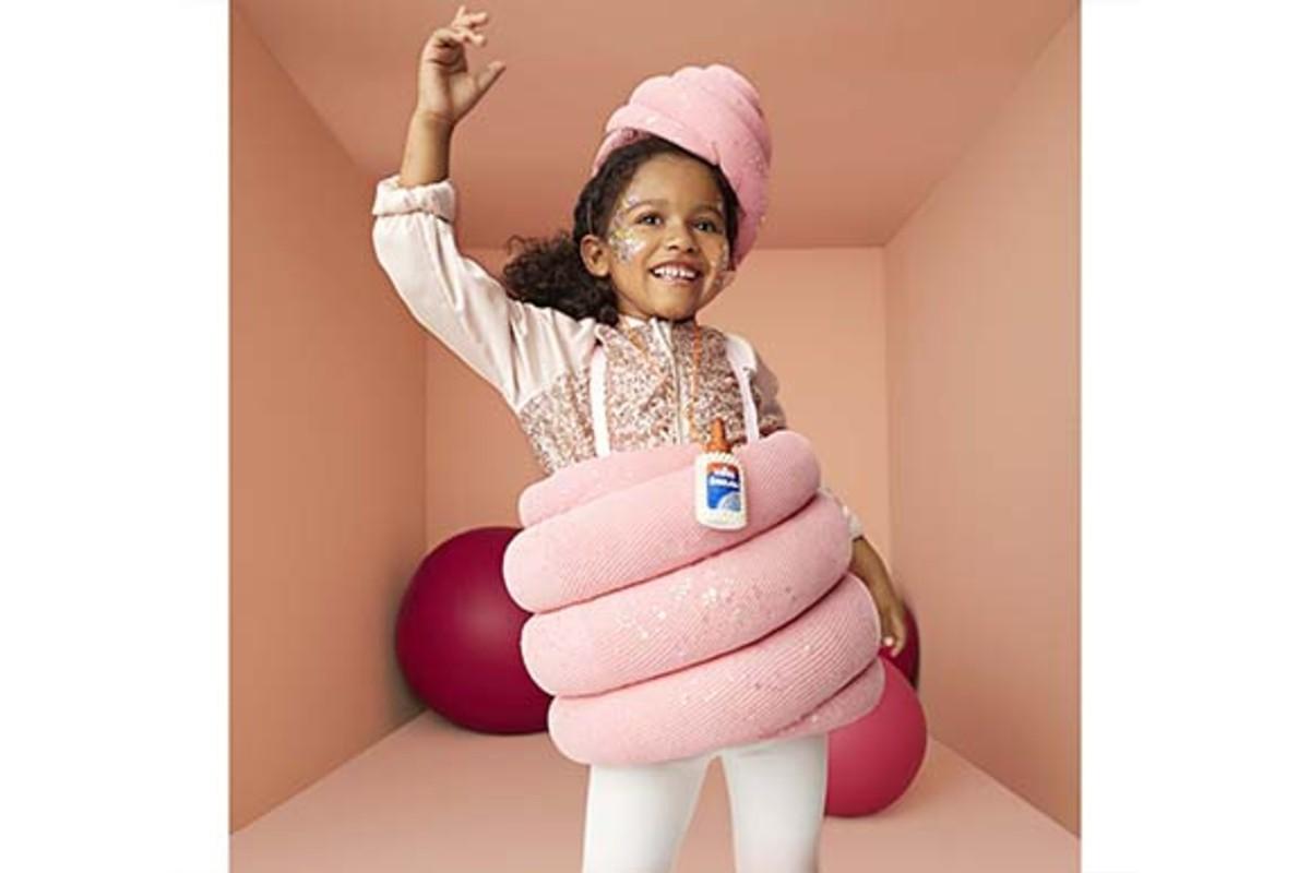 Além de ser uma brincadeira divertida, os slimes podem ser uma fantasia superlegal para curtir o Carnaval 