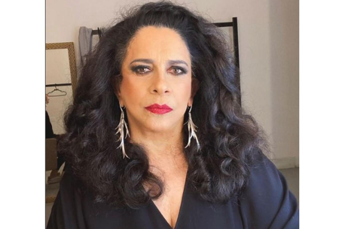 Gal Costa recebe homenagem de amigos que lamentam seu falecimento