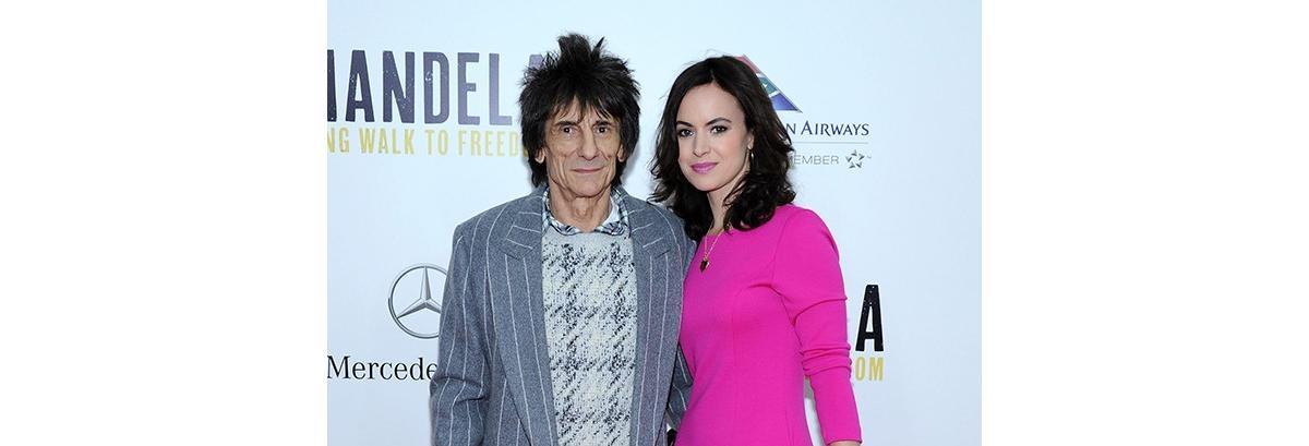 Ron Wood com sua esposa2
