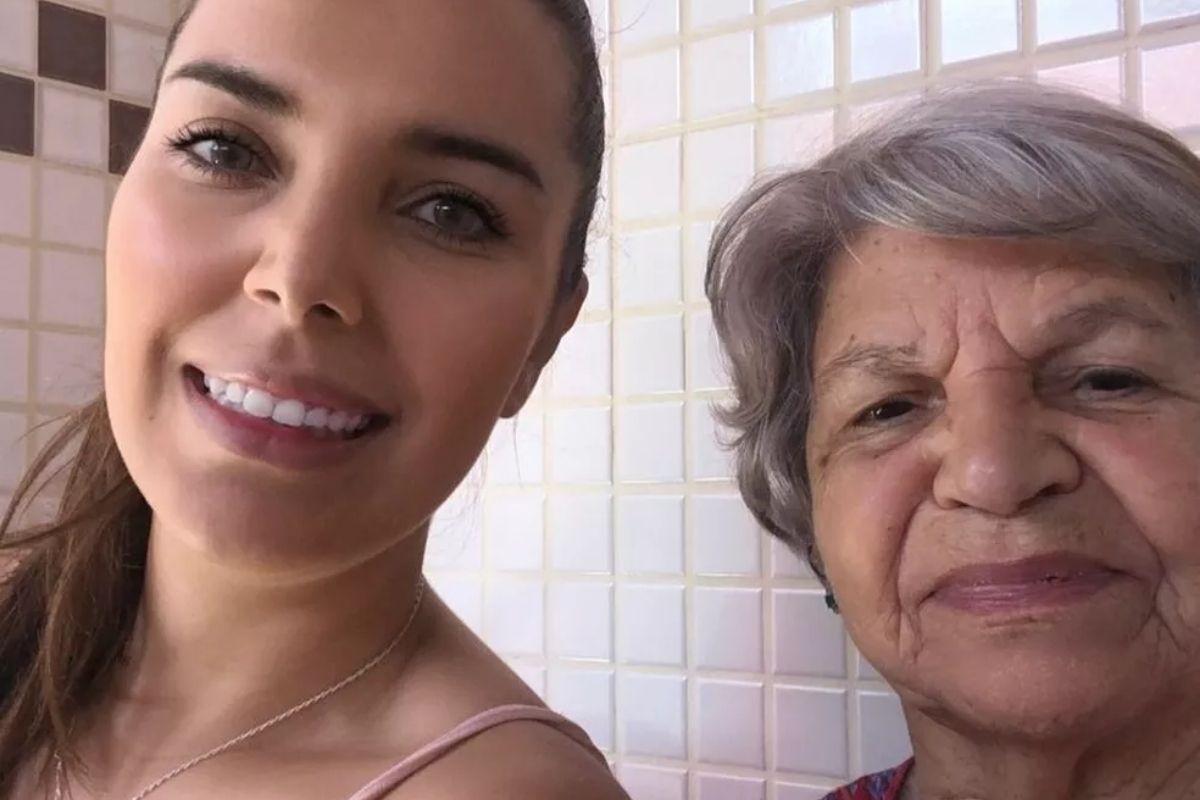 Avó viraliza ao rezar com Alexa