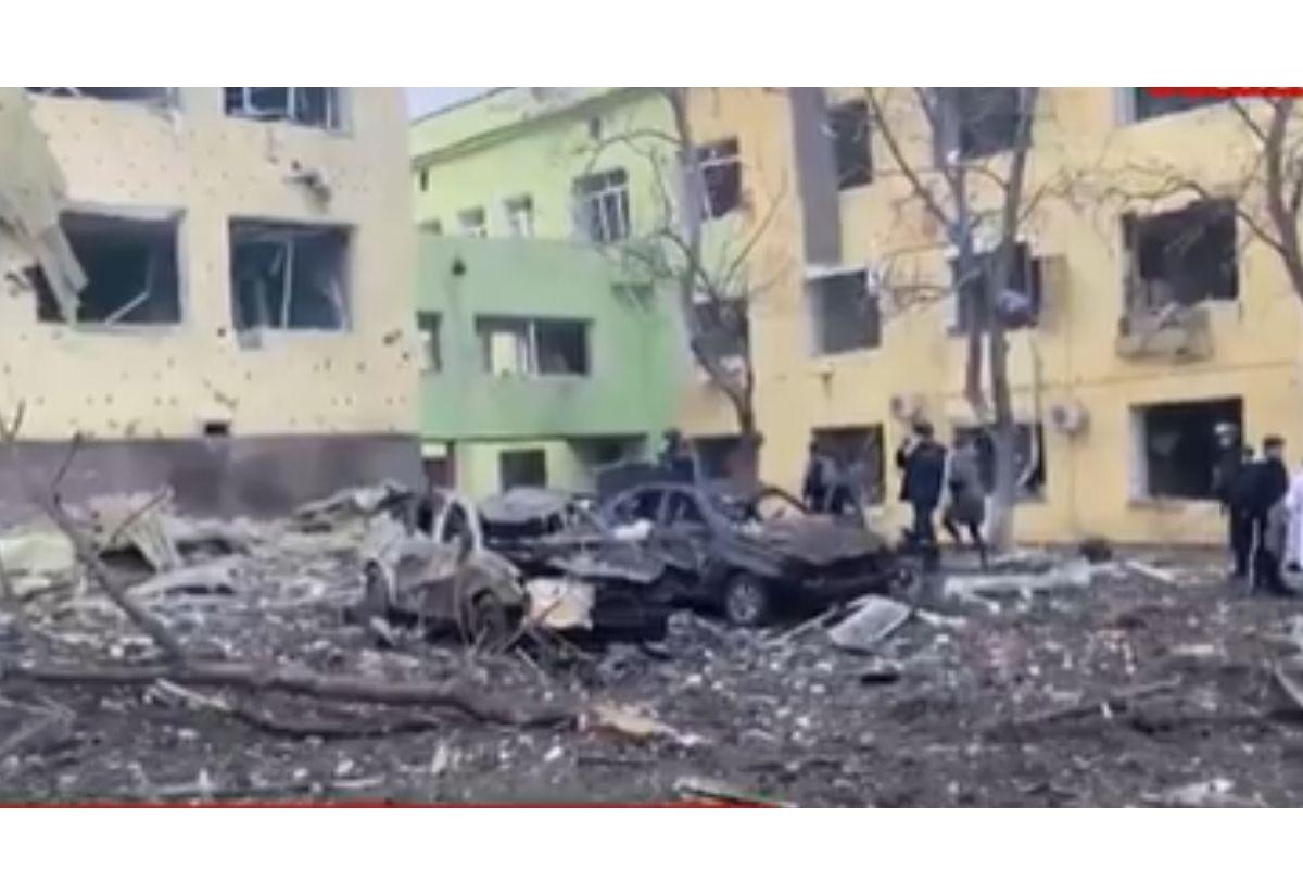 Ucrânia acusa Rússia de explodir maternidade em Mariupol