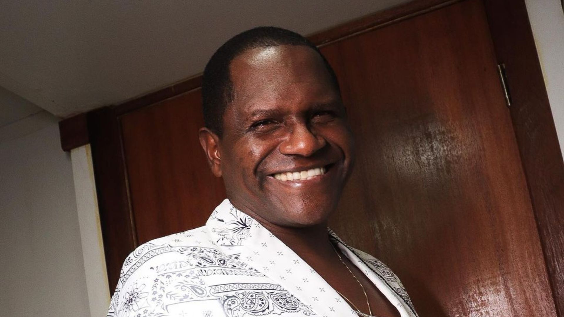 Tatau lamenta morte da filha em publica&ccedil;&atilde;o emocionante