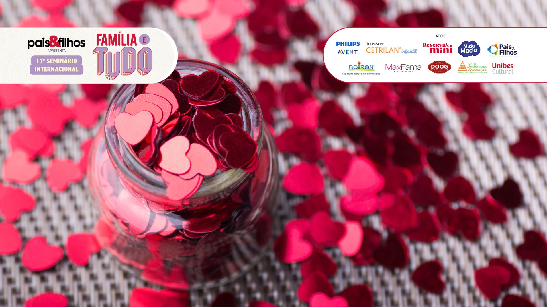 Pote com cora&ccedil;&otilde;es