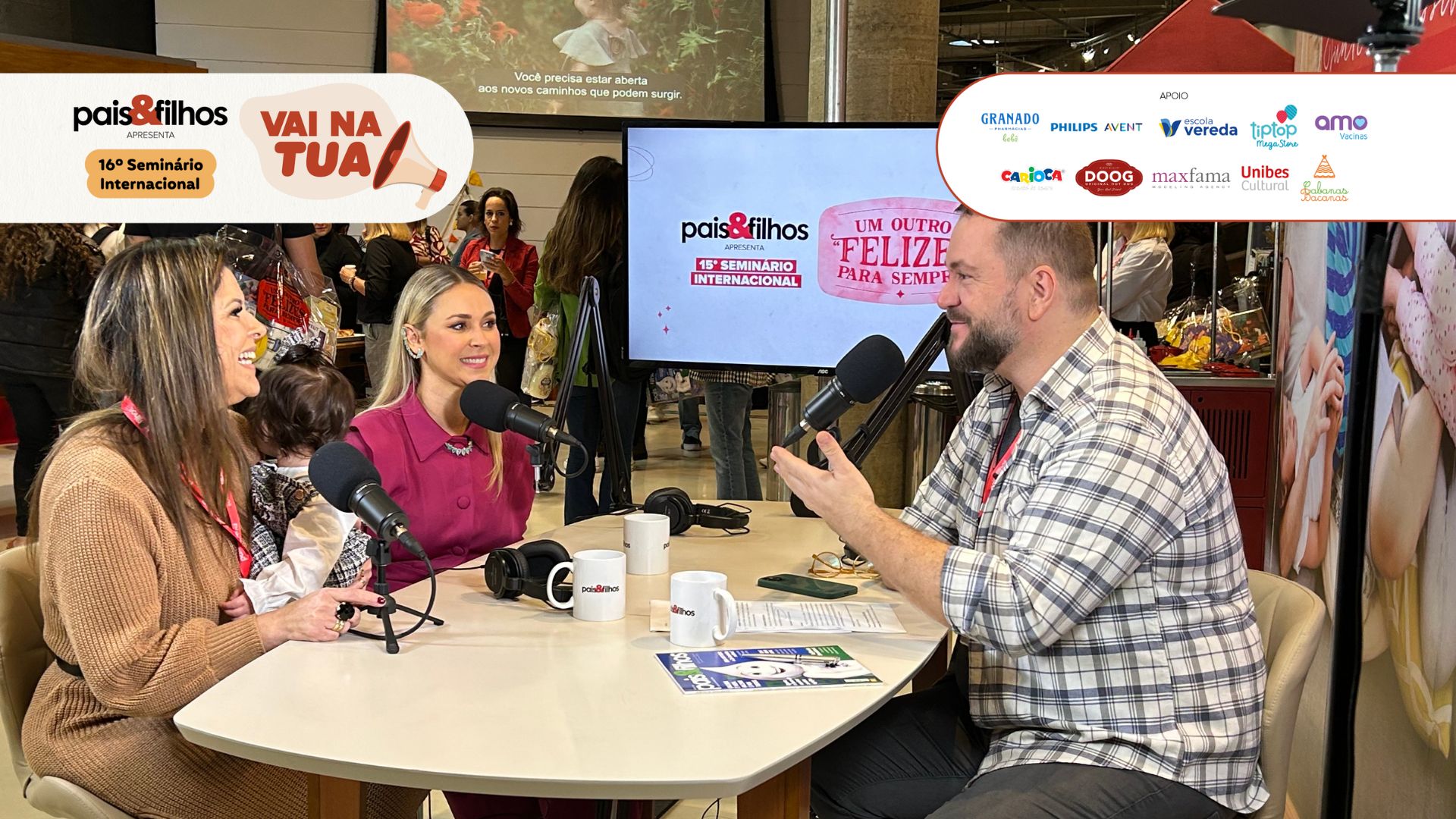 Beto Bigatti apresentando podcasts Semin&aacute;rio Internacional Pais&Filhos